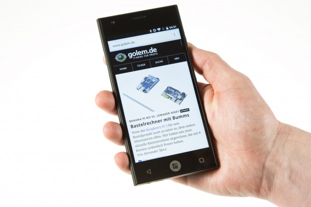 Chrome-Browser ist auf dem Id1 vorinstalliert. (Bild: Martin Wolf/Golem.de)