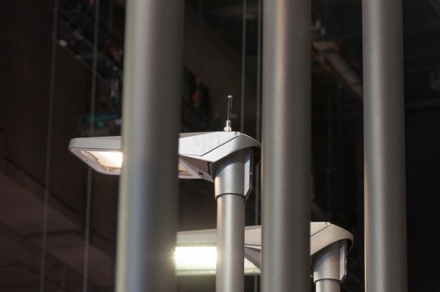 Dieses Cleverlight-Modell nutzt eine externe Antenne. (Foto: Andreas Sebayang/Golem.de)