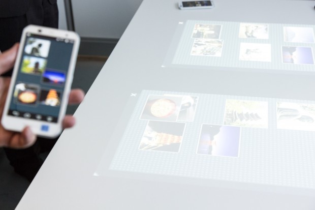 ... werden mit der Tischfläche synchronisiert. (Foto: Martin Wolf/Golem.de)