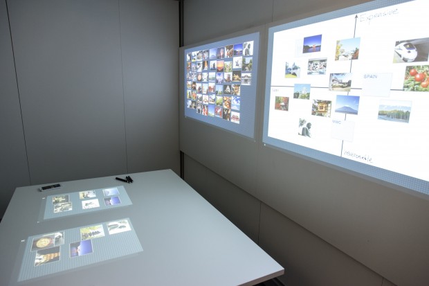 In der Demo auf dem Mobile World Congress wurden drei Projektionsflächen gekoppelt. (Foto: Martin Wolf/Golem.de)