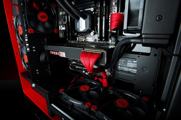 Radeon Pro Duo in einem System der Radeon Technologies Group (Bild: AMD)