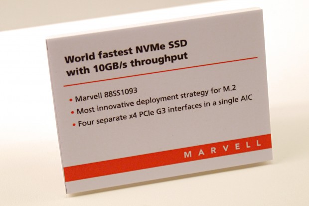 Sie basiert auf vier M.2-NVMe-PCIe-Kärtchen (Foto: Marc Sauter/Golem.de)