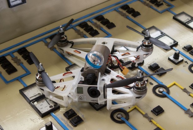 ... die etwas gr&ouml;&szlig;ere Arrow Drone 270, die schneller und auch zum Filmen eingesetzt werden kann. (Foto: Werner Pluta/Golem.de)