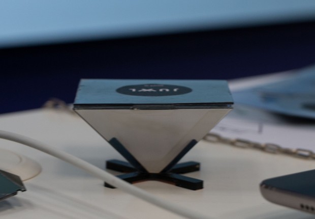 Juwl gibt es noch in einer kleineren Variante, die keine Interaktion erm&ouml;glicht ... (Foto: Werner Pluta/Golem.de)