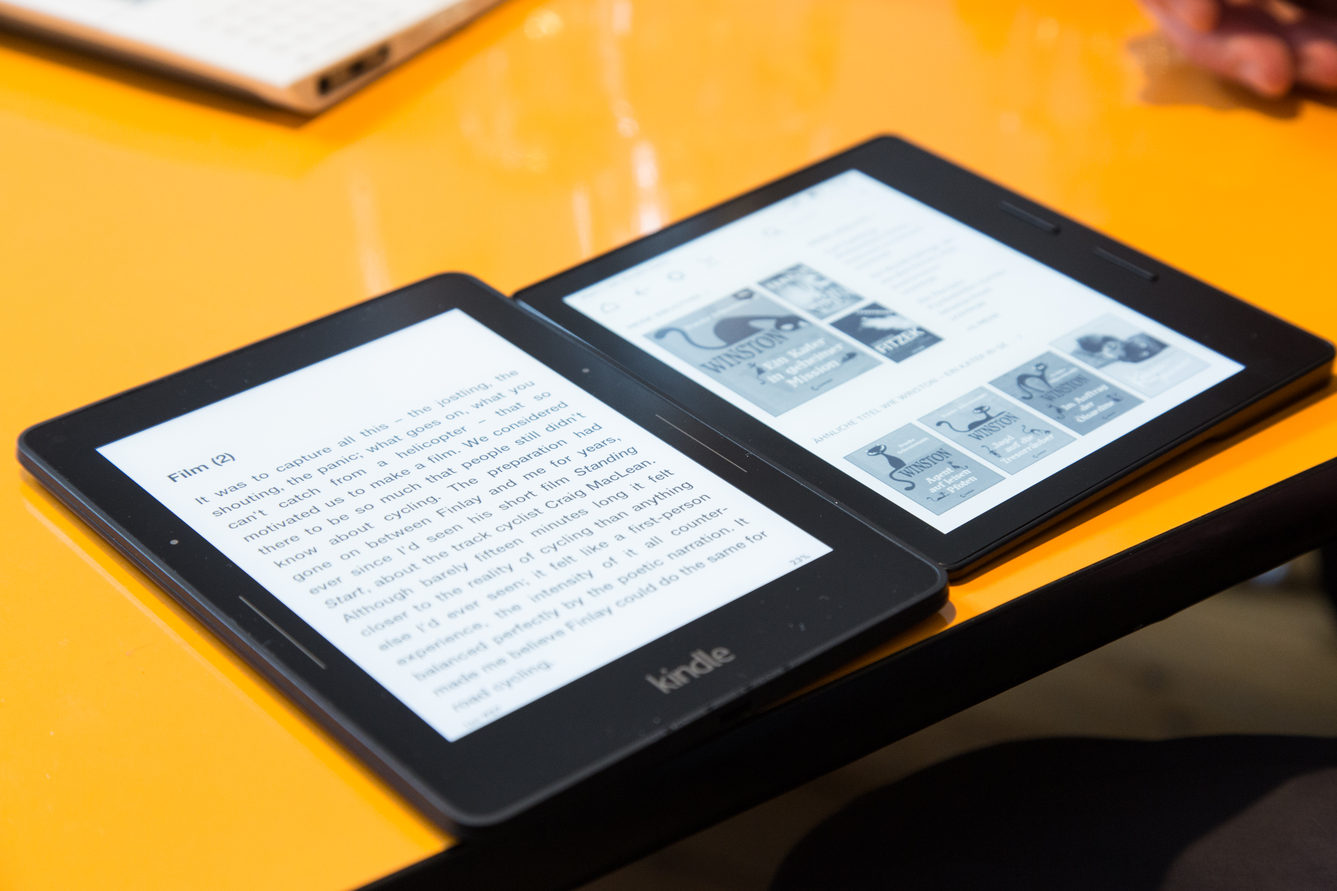 EBookReader mit Lagesensor Kindle Oasis im Hands on Amazon