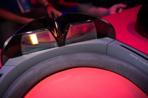 ... kopfüber auf dem Tisch positioniert werden.  (Foto: Andreas Sebayang/Golem.de)