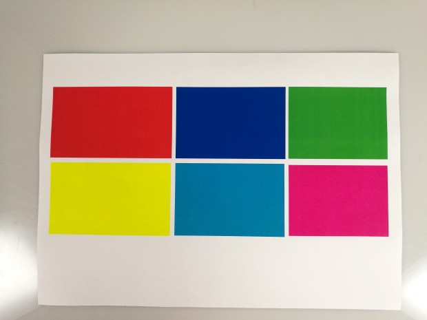 Eine Farbtafel, aufgenommen mit dem P9 (Bild: Tobias Költzsch/Golem.de)