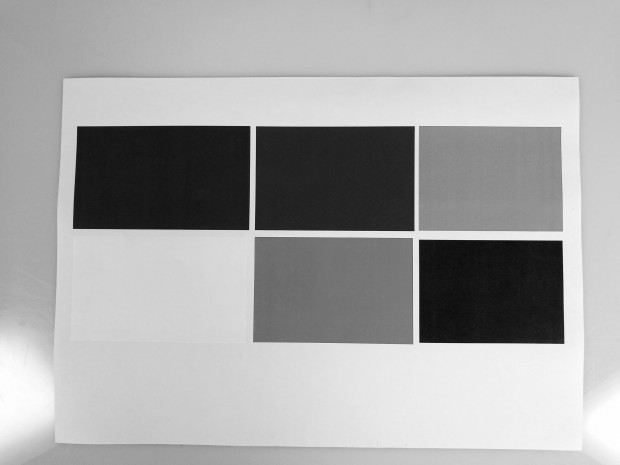 Wird das Farbbild lediglich in Schwarz-Weiß umgewandelt, werden die Farben weitaus schlechter voneinander getrennt, Gelb erscheint als Weiß. (Bild: Tobias Költzsch/Golem.de)