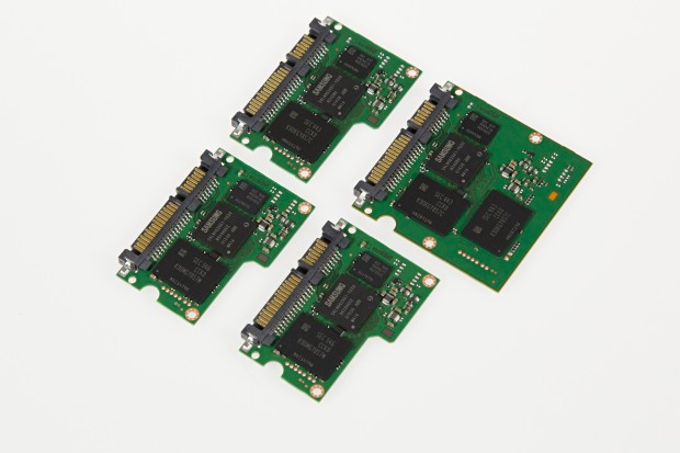 Oben: 850 Evo v1 und v2 mit 500 GByte; unten: 850 Evo v1 und v2 mit 250 GByte (Foto: Martin Wolf/Golem.de)