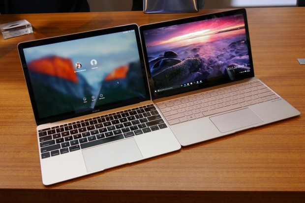 Direkt nebeneinander: das Macbook (links) und das Zenbook 3 (rechts) (Foto: Marc Sauter/Golem.de)