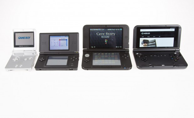 ... von links nach rechts: Gameboy Advance SP, Nintendo DS, Nintendo 3DS und GPD XD. (Bild: Martin Wolf/Golem.de)