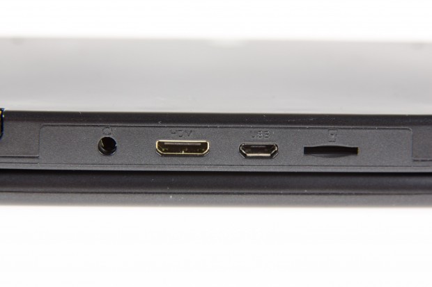 Von links nach rechts: Miniklinke Kopfhörerausgang, Mini-HDMI-Buchse, Micro-USB-Schnittstelle und Micro-SD-Kartenslot (Bild: Martin Wolf/Golem.de)