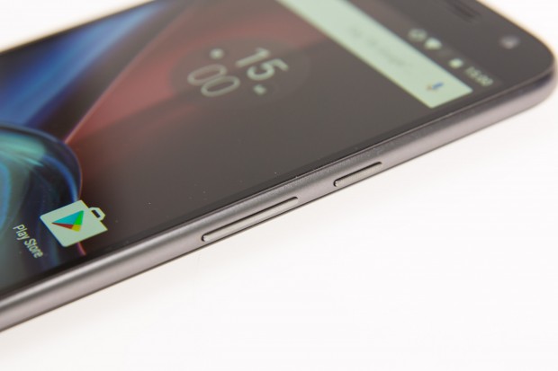 Alle Tasten sind an der Seite. (Bild: Martin Wolf/Golem.de)