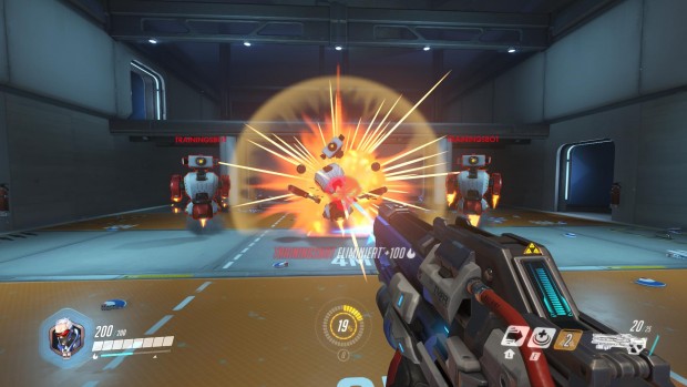 Ein kurzes Tutorial erklärt nur Steuerung und Waffeneinsatz. (Screenshot: Golem.de)