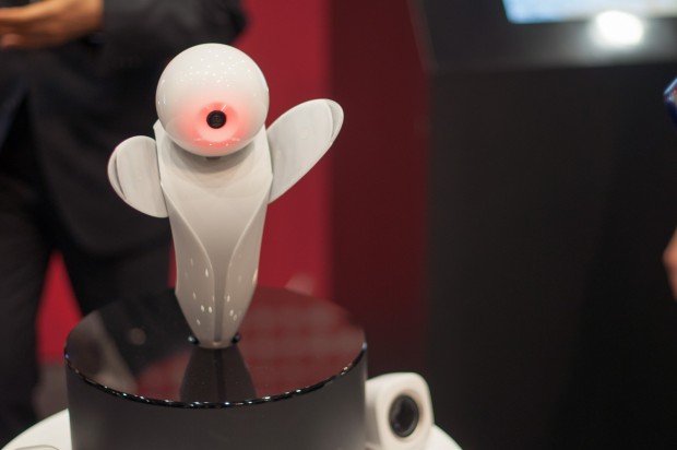 ... weist den Weg mit unterschiedlichen Gesten. (Foto: Andreas Sebayang/Golem.de)