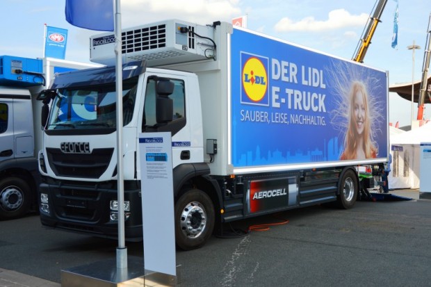 Lidl testet seit Herbst 2014 in Berlin die Filialbelieferung mit elektrisch betriebenen Lkw des Schweizer Herstellers E-Force One. (Wikipedia-Nutzer Spielvogel/CC0)