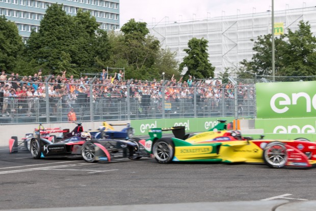 Das Rennen war spannend, es gab viele &Uuml;berholman&ouml;ver.  (Foto: Werner Pluta/Golem.de)