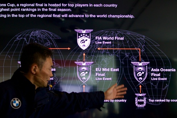 Kazunori Yamauchi stellt den Tuniermodus in Gran Turismo Sport vor. (Foto: Michael Wieczorek/Golem.de)