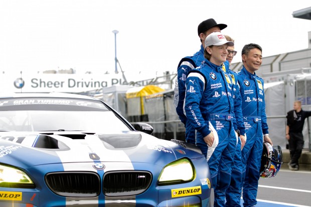 Kazunori Yamauchi (rechts) mit dem Rest vom Team Walkenhorst Motorsport (Foto: Michael Wieczorek/Golem.de)