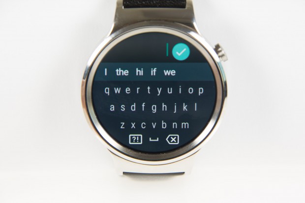 Mit Android Wear 2.0 gibt es eine Bildschirmtastatur. (Bild: Martin Wolf/Golem.de)
