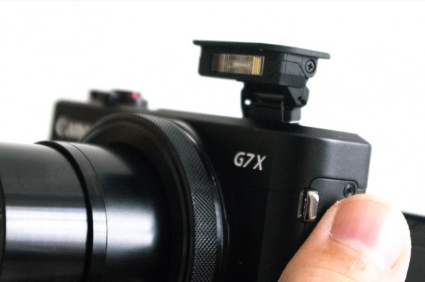 Einen kleinen Blitz hat die Canon PowerShot G7 X II auch. (Bild: Andreas Donath)