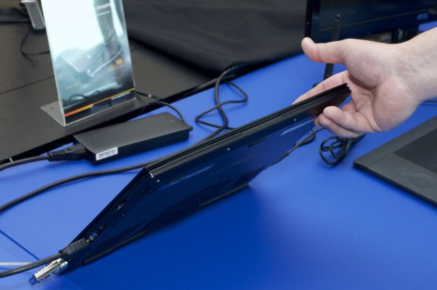 Gigabytes Aero 14 ist recht dünn. (Foto: Andreas Sebayang/Golem.de)