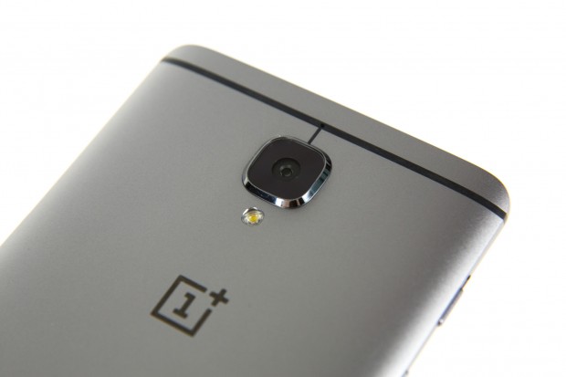 Die Kamera hat 16 Megapixel und macht sehr gute Bilder. (Bild: Tobias Költzsch/Golem.de)