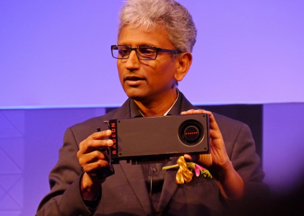 Raja Koduri zeigt die RX 480 (Foto: Marc Sauter/Golem.de)