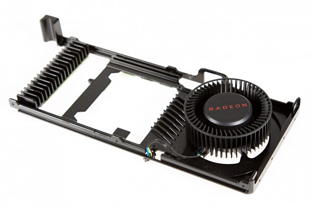 Die VRMs haben eigene Lamellen (Foto: Martin Wolf/Golem.de)