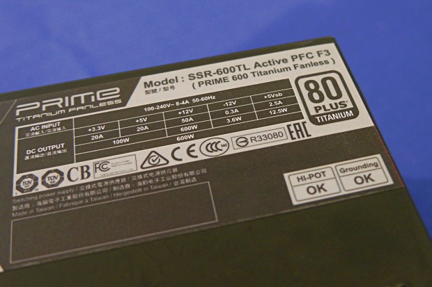 Prime 600 Titanium Fanless (Foto: Marc Sauter/Golem.de)