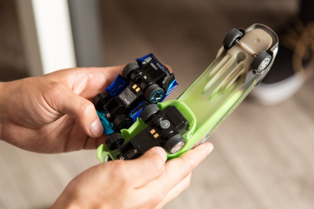 Die Trucks unterscheiden sich optisch nur in Details bei der Konstruktion. (Foto: Martin Wolf/Golem.de)