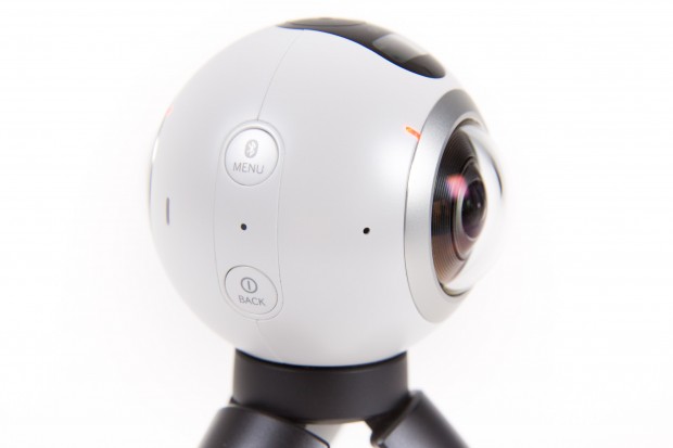 Die Einzelbilder werden dann zu einem Panoramafoto oder -video zusammengefügt. (Bild: Martin Wolf/Golem.de)