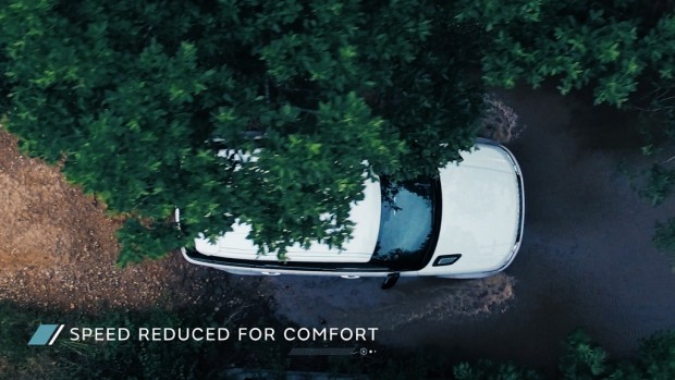 Automatische Geländeerkennung (Bild: Jaguar Land Rover)