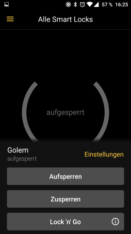 Tippen wir auf das Schloss, erhalten wir Schlie&szlig;optionen und die Einstellungen. (Screenshot: Tobias K&ouml;ltzsch/Golem.de)