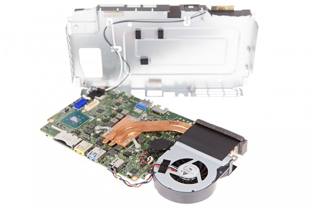 Oberseite der NUC-Mainboards (Bild: Martin Wolf/Golem.de)