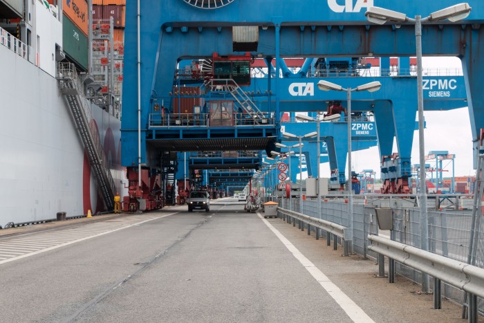 Das CTA hat 15 dieser Brücken, die 53 Meter hoch sind. (Foto: Werner Pluta/Golem.de)