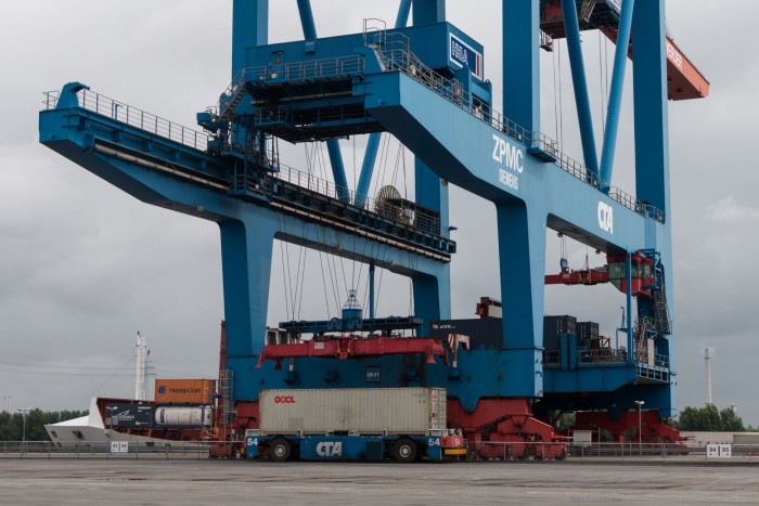 Die zweite Katze wird vom Computer gesteuert. (Foto: Werner Pluta/Golem.de)