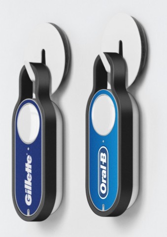 Die Dash-Buttons k&ouml;nnen etwa im Bad an einen Haken geh&auml;ngt werden. (Bild: Amazon)