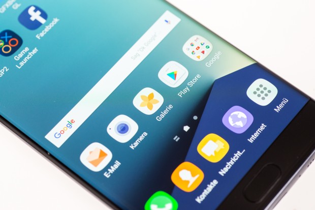 Das Design der Benutzeroberfläche hat Samsung weiter modernisiert. (Bild: Tobias Költzsch/Golem.de)