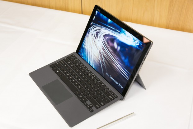 Asus Transformer 3 Pro (Bild: Martin Wolf/Golem.de)