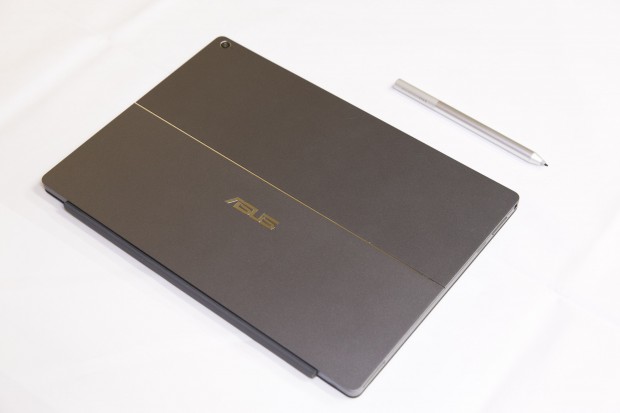 Asus Transformer 3 Pro (Bild: Martin Wolf/Golem.de)