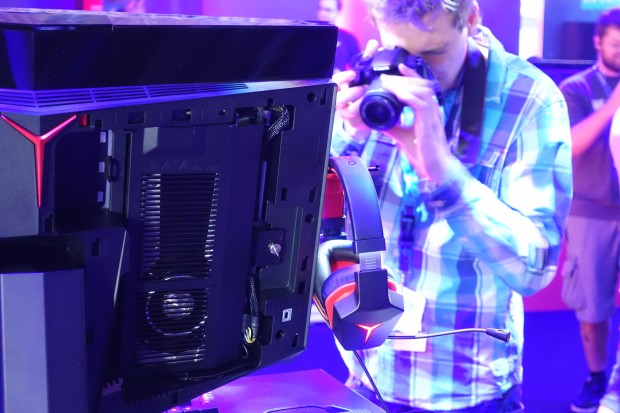 Ideacenter Y910 AiO (Bild: Golem.de)