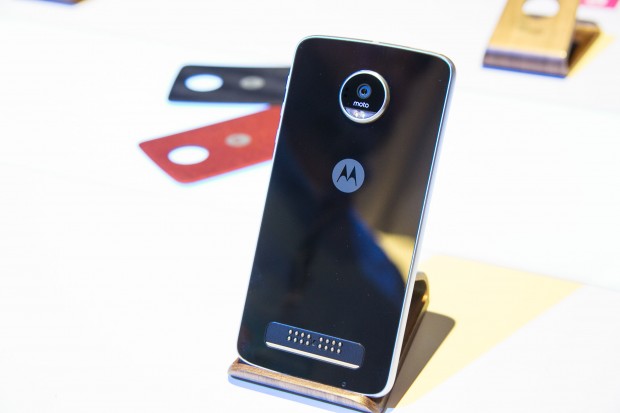 Moto Z Play (Bild: Martin Wolf/Golem.de)