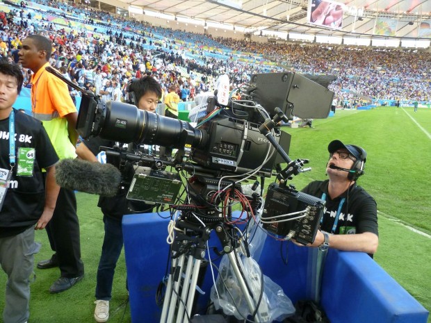 NHK ist mit mehreren 8K-UHD-2-Kameras dabei. Seit dem 1. August werden Programme in 4K und 8K testweise via Satellit ausgestrahlt. (Foto: HBS/Infront)
