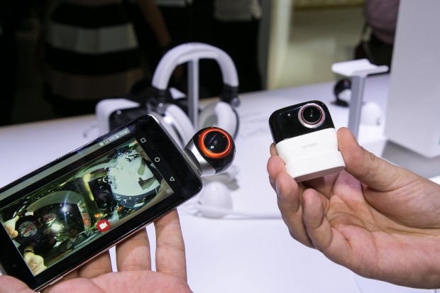 Die 360 Camera soll in zwei Bauformen erscheinen. (Bild: Martin Wolf/Golem.de)