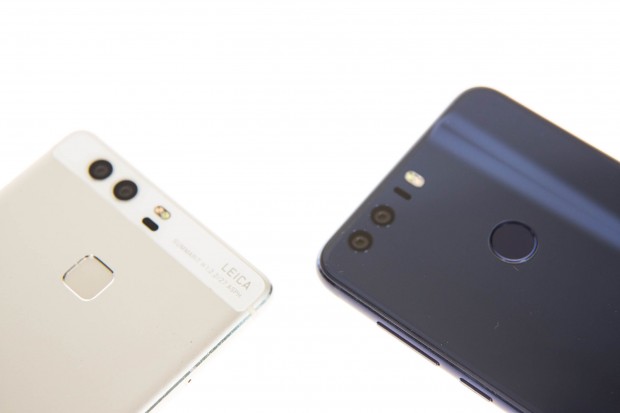 Das Honor 8 im Vergleich mit dem Huawei P9, links im Bild (Bild: Martin Wolf/Golem.de)