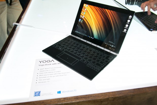 Lenovo Yoga Book (Bild: Martin Wolf/Golem.de)