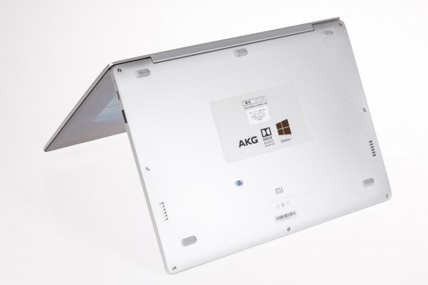 Xiaomi hat sich beim Design offenbar stark von Apples Macbooks beeinflussen lassen. (Bild: Martin Wolf/Golem.de)