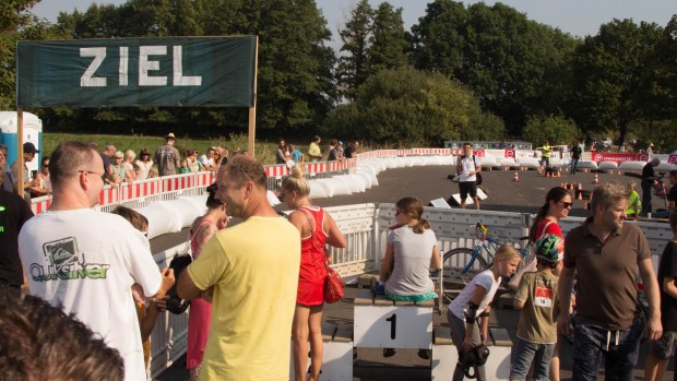 ... angefeuert von Eltern, Freunden und Geschwistern. (Foto: Martin Wolf/Golem.de)