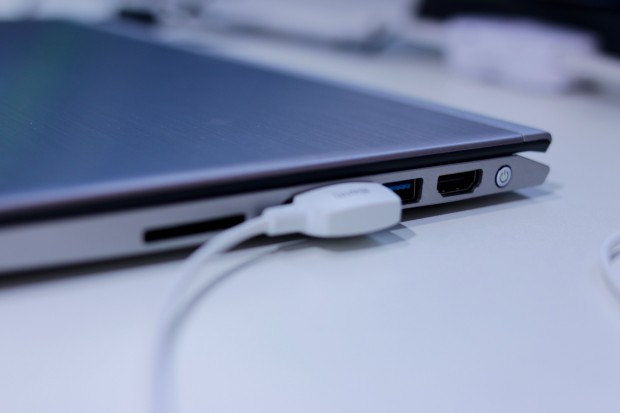 Medion Akoya S3409 (Bild: Michael Wieczorek/Golem.de)